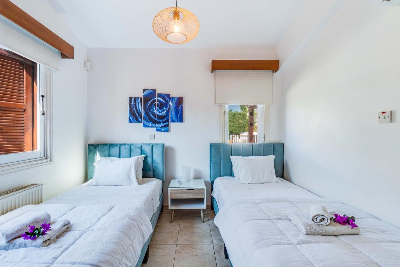Villa Marina Sunrise By Ezoria Villas Korall-öböl Kültér fotó